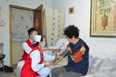 黑龙江中亚医院牢记“医者仁心”使命 将党建活动常态化